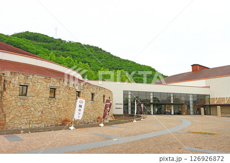 長野県千曲市、長野県立歴史館の風景 126926872