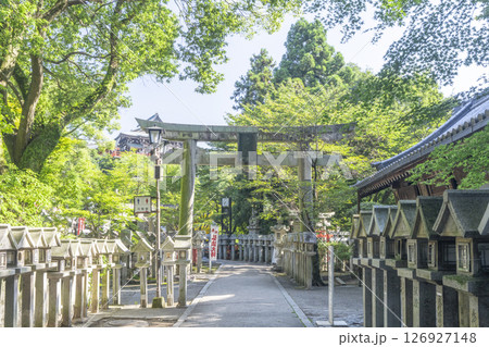 奈良　朝護孫子寺　鳥居（三ノ鳥居） 126927148