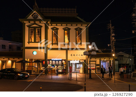 《愛媛県》道後温泉駅の夜景 126927290