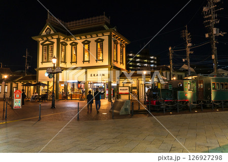 《愛媛県》道後温泉駅の夜景 126927298