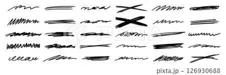 手書きのアンダーライン強調線。取り消しや訂正の為の荒い走り書き。グランジのブラシストローク。フリーハ 126930688