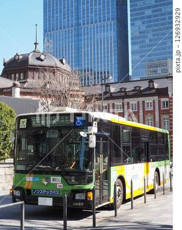 東京駅丸の内口　都営バス 126932929