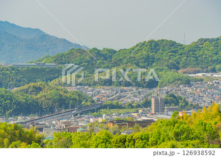 (広島県廿日市市)山陽自動車道・宮島サービスエリア展望台から眺める瀬戸内の景色 (広島県廿日市市)山陽自動車道・宮島サービスエリア展望台から眺める瀬戸内の景色 126938592