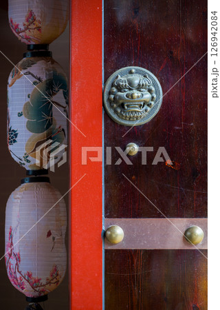 Traditional Chinese Door and Lanterns 126942084