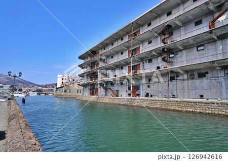 北海道 小樽運河　北海製罐第3倉庫の風景 126942616