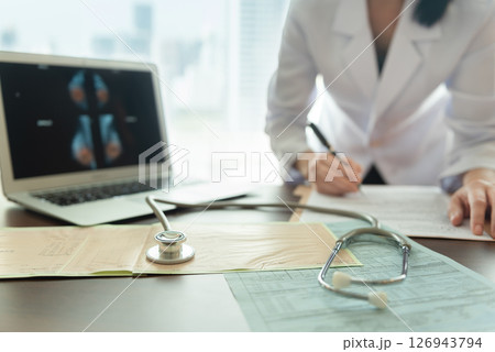 medical doctor female medical doctor female 126943794