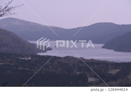 長尾峠付近から見た蘆ノ湖 126944024