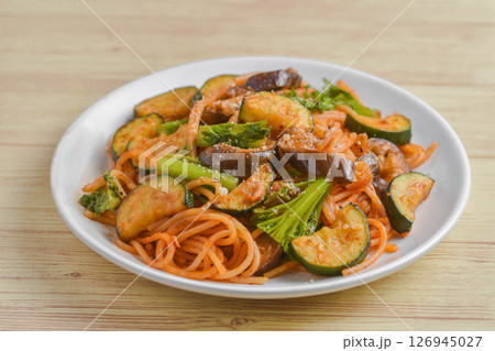 夏野菜のパスタ 126945027