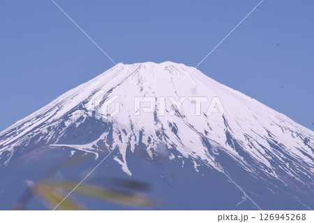 長尾峠から見た富士山　山頂部 126945268