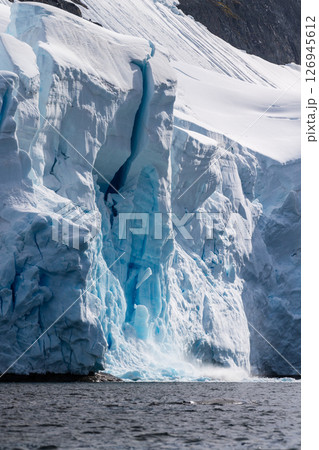 Ice calving in Antarctica Ice calving in Antarctica 126945612