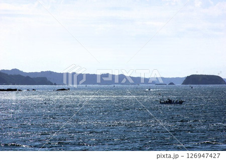 東京湾フェリーからの風景 東京湾(千葉県房総半島浜金谷港付近) 東京湾フェリーからの風景 東京湾(千葉県房総半島浜金谷港付近) 126947427
