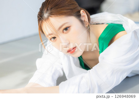 女性ビューティー 女性ビューティー 126948069