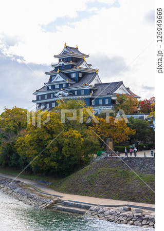 秋の岡山県岡山市 日本100名城 岡山城 秋の岡山県岡山市 日本100名城 岡山城 126949666