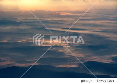 シドニー上空の雲海 シドニー上空の雲海 126951304