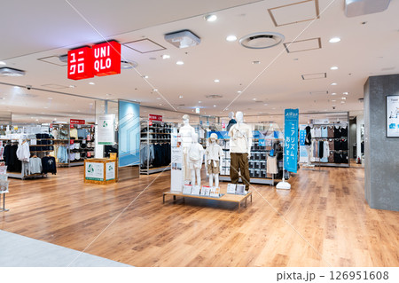 ユニクロ ミッテン府中店で買物 ファッション 東京都府中市宮町 ユニクロ ミッテン府中店で買物 ファッション 東京都府中市宮町 126951608