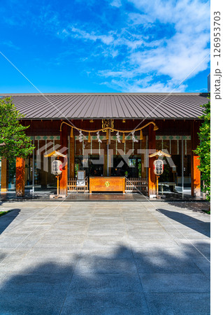 【東京都】神楽坂の街中にある赤城神社 126953703