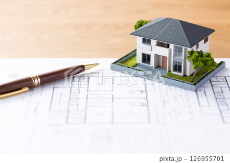住宅と住宅図面 住宅と住宅図面 126955701