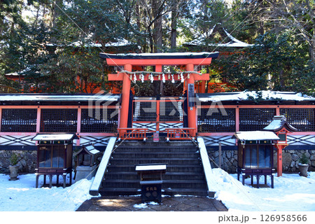 雪の積もった高野山　壇上伽藍　御社 126958566