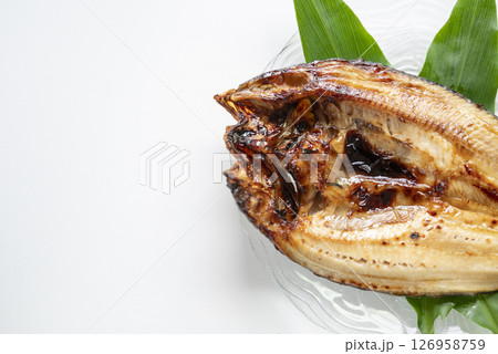ホッケ塩焼き 126958759