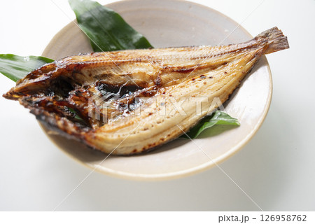 ホッケ塩焼き 126958762