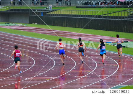 陸上の試合 走り幅跳び 陸上の試合 走り幅跳び 126959023