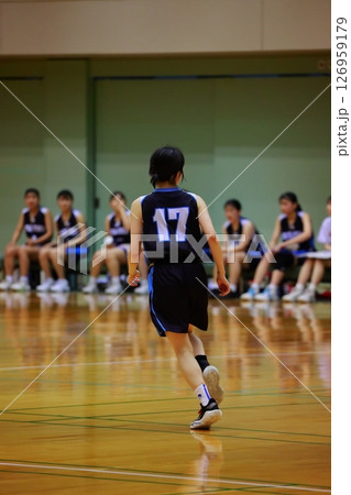 バスケの試合 126959179