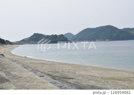 白浜と海 126959882