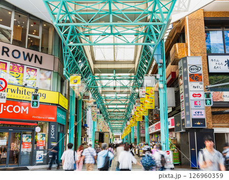 東京　吉祥寺サンロード商店街 126960359