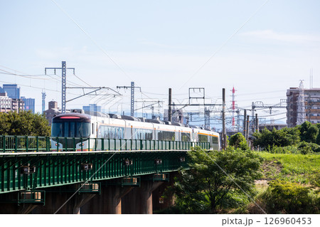 【関西本線】名古屋駅へ向かう特急南紀2号 【関西本線】名古屋駅へ向かう特急南紀2号 126960453