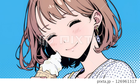 夏空の下でソフトクリーム（コーンに乗ったアイスクリーム）をたべる若い女性