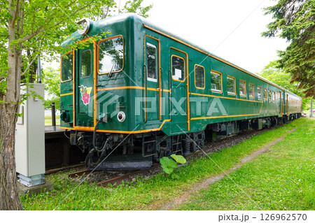 道の駅・おこっぺにある保存車両（キハ22形気動車） 126962570