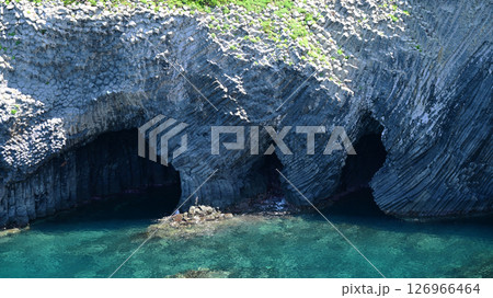 七ツ釜　屋形石の七ツ釜　(佐賀県) 126966464