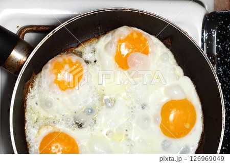 scramble eggs scramble eggs 126969049