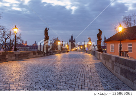 Charles Bridge at dawn, Prague, Czech Republic 126969065