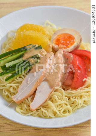 ごまだれ冷し中華 126974331