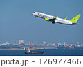 羽田空港C滑走路から離陸後東京湾を上昇するソラシドエア旅客機 羽田空港C滑走路から離陸後東京湾を上昇するソラシドエア旅客機 126977466