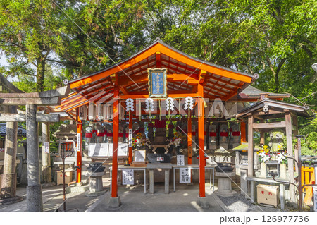 京都　伏見稲荷大社　茨谷出世身守不動明王と三十六童子 126977736