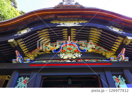 極彩色が美しい竹生島・宝厳寺の唐門 極彩色が美しい竹生島・宝厳寺の唐門 126977812