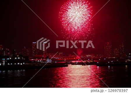 Yokohama Port Festival Fireworks Show Illuminates the Night Sky Yokohama Port Festival Fireworks Show Illuminates the Night Sky 126978397