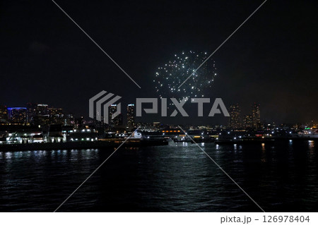 Yokohama Port Festival Fireworks Show Illuminates the Night Sky Yokohama Port Festival Fireworks Show Illuminates the Night Sky 126978404