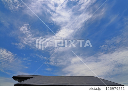 青空　雲　屋根 126979231