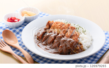 カツカレー 香ばしいカツとコク旨ルーの本格カレーライス カツカレー 香ばしいカツとコク旨ルーの本格カレーライス 126979265