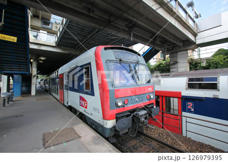 フランス　パリ　RER高速郊外鉄道 126979395