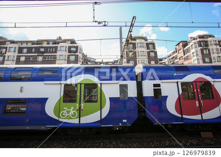 フランス パリ フランス国鉄の電車 フランス パリ フランス国鉄の電車 126979839