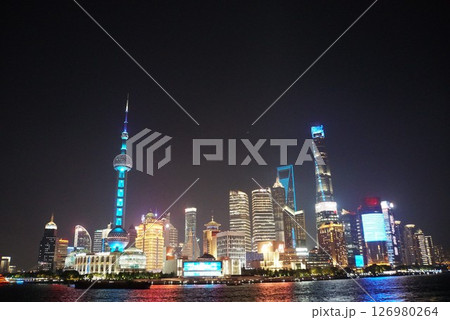 上海の夜景、外灘から 上海の夜景、外灘から 126980264