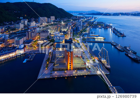 門司港レトロ展望室からの夕景 夜景 日本新三大夜景 門司港レトロ展望室からの夕景 夜景 日本新三大夜景 126980739