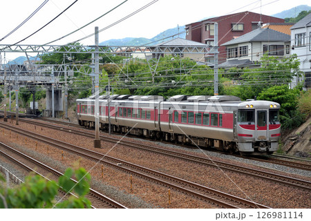 東海道本線を走るキハ189系特急はまかぜ2号 126981114