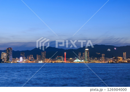 神戸の夕景 (兵庫県神戸市中央区) 126984000