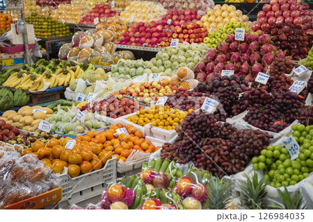 THAILAND RAYONG CITY FOOD MARKET 126984035