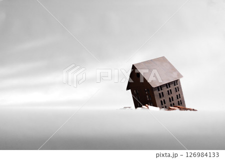 倒壊家屋・J 126984133